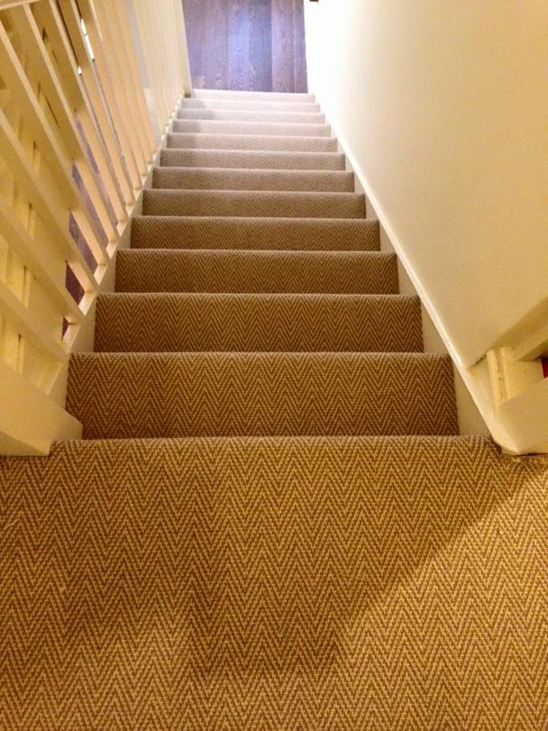 cream stair carpet